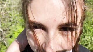 Девушка с шикарной попой соглашается на анальный секс на свежем воздухе - секс порно видео